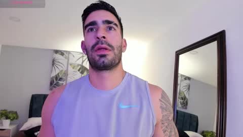 Snapshot of tbastian chatting on November 16, 2025, 9:53 pm BASTIAN online show from November 16, 2025, 9:53 pm