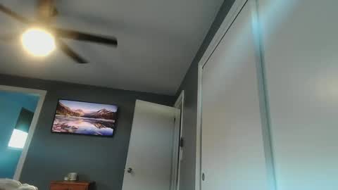 Snapshot of tbiz82 chatting on February 22, 2025, 2:41 pm Tbiz82 online show from February 22, 2025, 2:41 pm