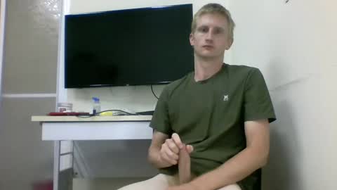 Snapshot of tcute0 chatting on September 17, 2025, 1:40 am tcute0 online show from September 17, 2025, 1:40 am