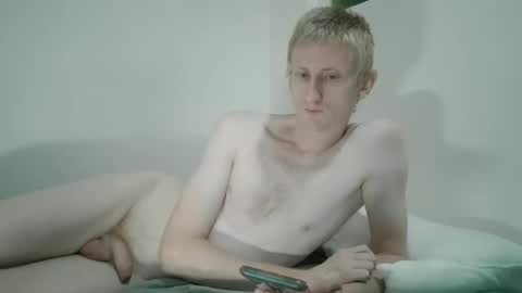 Snapshot of tcute0 chatting on January 18, 2026, 9:51 pm tcute0 online show from January 18, 2026, 9:51 pm