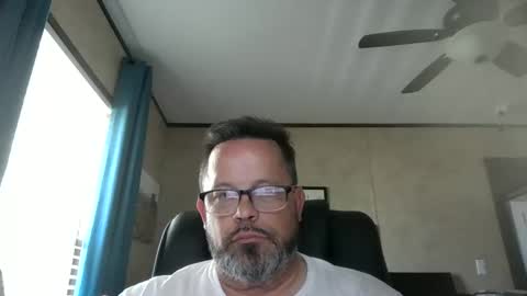 Snapshot of tdhawk87 chatting on May 12, 2026, 9:45 pm tdhawk87 online show from May 12, 2026, 9:45 pm