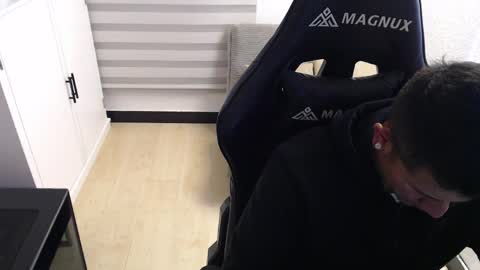 DYNAMITE DUO69 online show from March 26, 2026, 12:11 pm