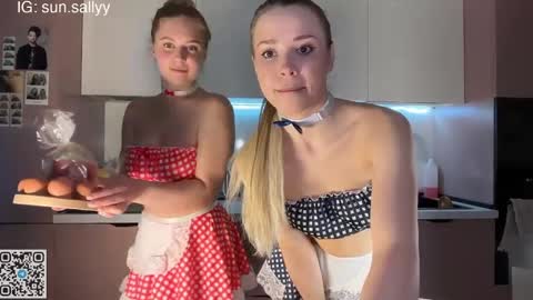 Snapshot of teasekiss chatting on April 6, 2026, 9:49 pm Sally and Sandy online show from April 6, 2026, 9:49 pm