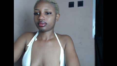 teasexkitty online show from June 17, 2026, 11:49 pm