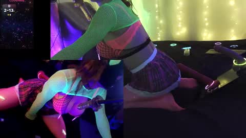 Snapshot of teasybitchycd chatting on January 4, 2025, 6:19 am TeasyBitchyCross online show from January 4, 2025, 6:19 am