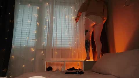 Mary     X TechnoElfff  INST    fansly kissmary online show from October 19, 2025, 1:01 pm