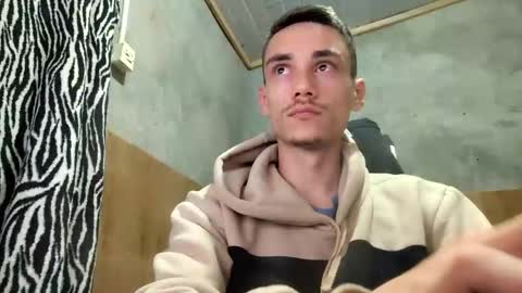 tecnicogatu online show from November 19, 2025, 4:45 am