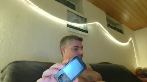 Snapshot of teeforyou chatting on December 19, 2024, 6:34 pm Peter online show from December 19, 2024, 6:34 pm