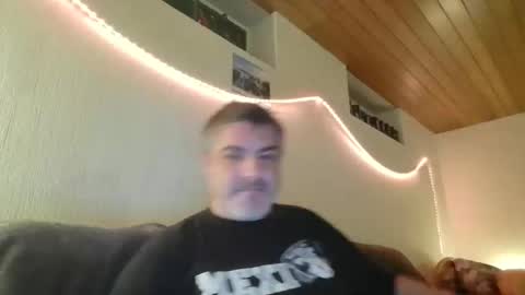 Snapshot of teeforyou chatting on January 28, 2025, 9:50 pm Peter online show from January 28, 2025, 9:50 pm