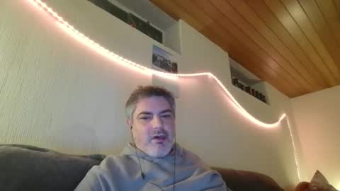 Snapshot of teeforyou chatting on February 5, 2025, 4:16 am Peter online show from February 5, 2025, 4:16 am