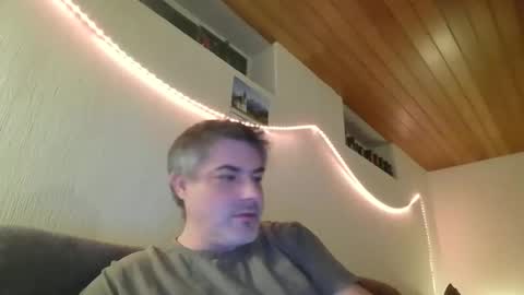 Snapshot of teeforyou chatting on February 21, 2025, 7:10 pm Peter online show from February 21, 2025, 7:10 pm