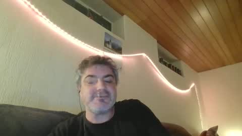 Snapshot of teeforyou chatting on February 25, 2025, 1:20 am Peter online show from February 25, 2025, 1:20 am