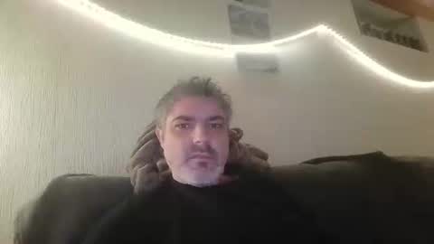 Snapshot of teeforyou chatting on October 1, 2025, 6:25 pm Peter online show from October 1, 2025, 6:25 pm