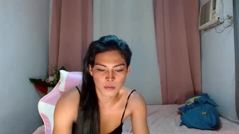 teffi_morgan online show from May 12, 2026, 2:25 pm