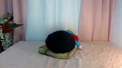 teffi_morgan online show from July 28, 2026, 4:52 am