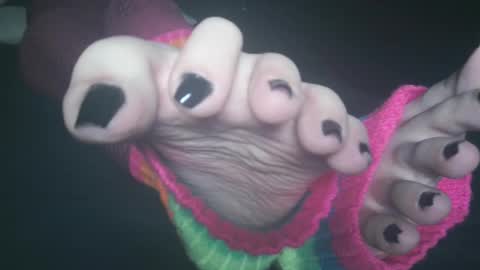 Viv West online show from December 26, 2024, 7:13 am