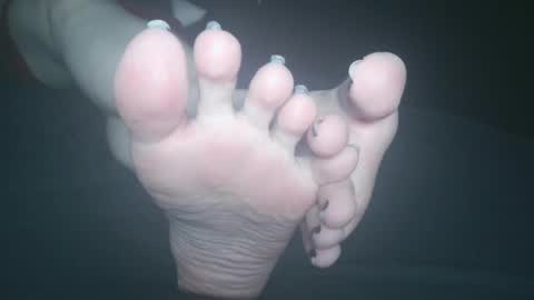 Viv West online show from January 2, 2025, 5:14 am