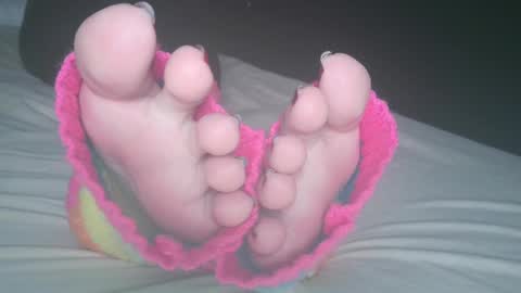 Viv West online show from February 5, 2025, 8:11 am