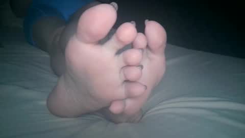 Viv West online show from November 29, 2025, 5:32 am