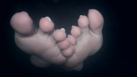 Viv West online show from January 19, 2026, 5:22 am