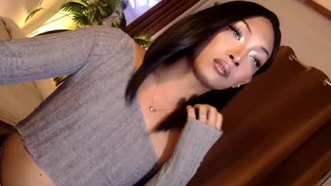 Snapshot of temptation_ashley chatting on July 2, 2026, 7:42 pm temptation_ashley online show from July 2, 2026, 7:42 pm