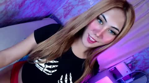 Im Dianna DONT FORGET TO FOLLOW ME   online show from January 1, 2025, 5:01 am