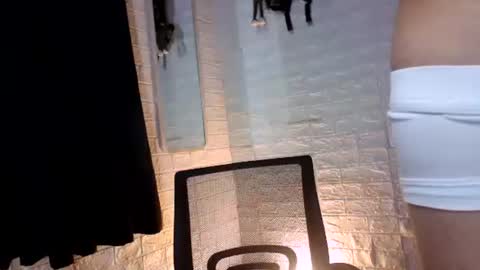 tempting_jon online show from November 1, 2025, 8:38 am