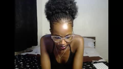 Snapshot of tempting_vibe chatting on March 15, 2026, 5:19 pm tempting_vibe online show from March 15, 2026, 5:19 pm
