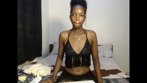 Snapshot of tempting_vibe chatting on March 24, 2026, 12:48 am tempting_vibe online show from March 24, 2026, 12:48 am
