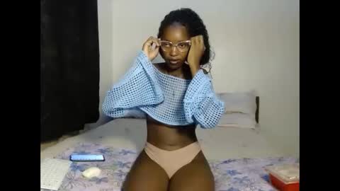 Snapshot of tempting_vibe chatting on April 3, 2026, 6:06 pm tempting_vibe online show from April 3, 2026, 6:06 pm