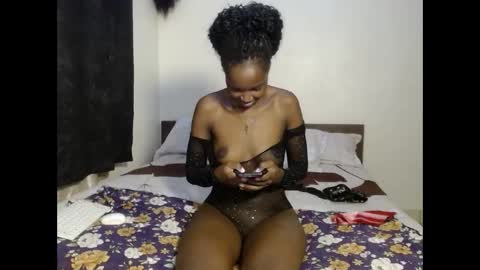 Snapshot of tempting_vibe chatting on April 14, 2026, 4:02 pm tempting_vibe online show from April 14, 2026, 4:02 pm