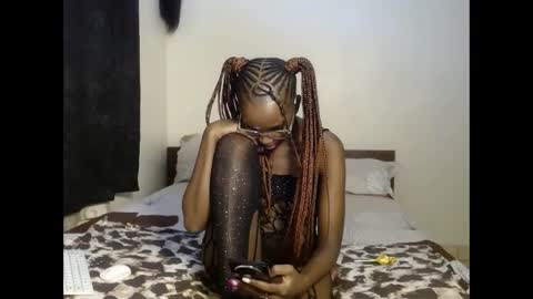 Snapshot of tempting_vibe chatting on May 9, 2026, 10:48 pm tempting_vibe online show from May 9, 2026, 10:48 pm