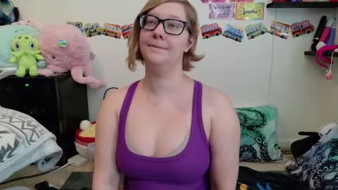 Snapshot of ten_tickle_pixie chatting on February 4, 2026, 7:20 pm Pixie and Tentacle Overlord online show from February 4, 2026, 7:20 pm