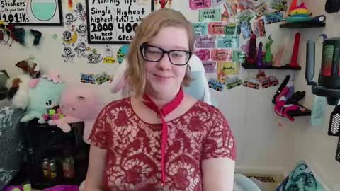 Pixie and Tentacle Overlord online show from March 11, 2026, 6:25 pm