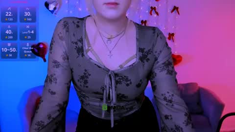 ur Louise online show from April 15, 2026, 7:21 pm