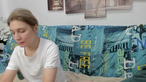 tenderly_sophie online show from November 7, 2025, 2:33 am