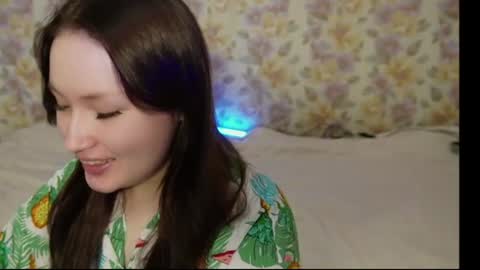tendre_amelia online show from June 16, 2026, 10:07 am