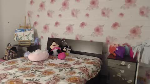 teresalovex online show from February 16, 2026, 8:49 pm