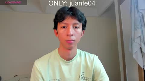 Juanfe  online show from December 6, 2024, 4:03 am