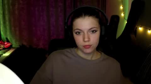 Anny Simpson online show from March 21, 2026, 9:29 pm