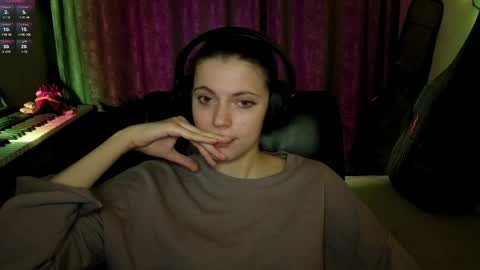 Anny Simpson online show from April 2, 2026, 9:01 pm