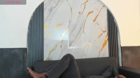 terranze_z online show from September 27, 2025, 8:03 pm