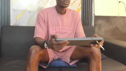 terranze_z online show from December 20, 2025, 7:10 pm