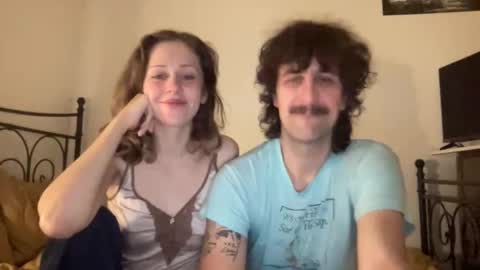 Snapshot of terry_and_elanor chatting on November 7, 2025, 1:49 am terry and elanor online show from November 7, 2025, 1:49 am