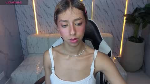 Online 800 to 1400 online show from October 18, 2025, 1:12 pm