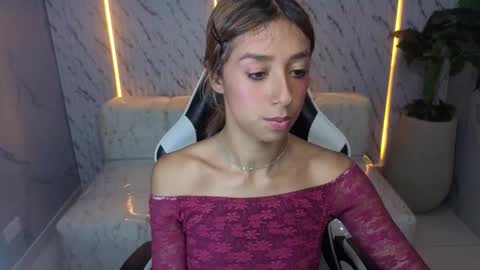 Online 800 to 1400 online show from October 25, 2025, 2:24 pm