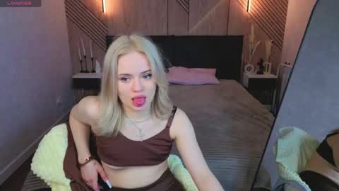 Tessa online show from May 25, 2026, 5:19 pm