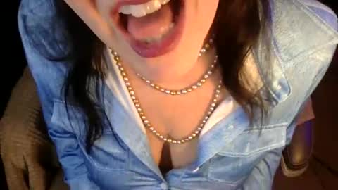 Snapshot of tessa_foxxx chatting on February 1, 2026, 8:18 pm tessa_foxxx online show from February 1, 2026, 8:18 pm