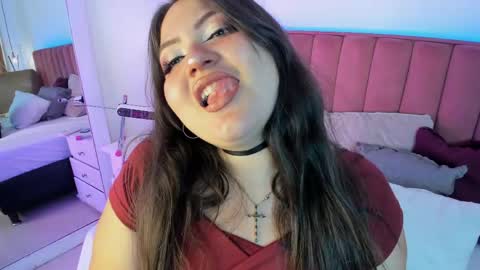 TERESA  online show from April 30, 2026, 8:48 pm