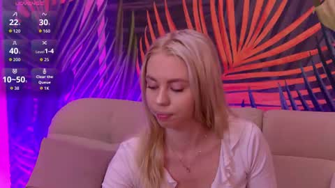 Tessa online show from July 20, 2026, 9:12 am
